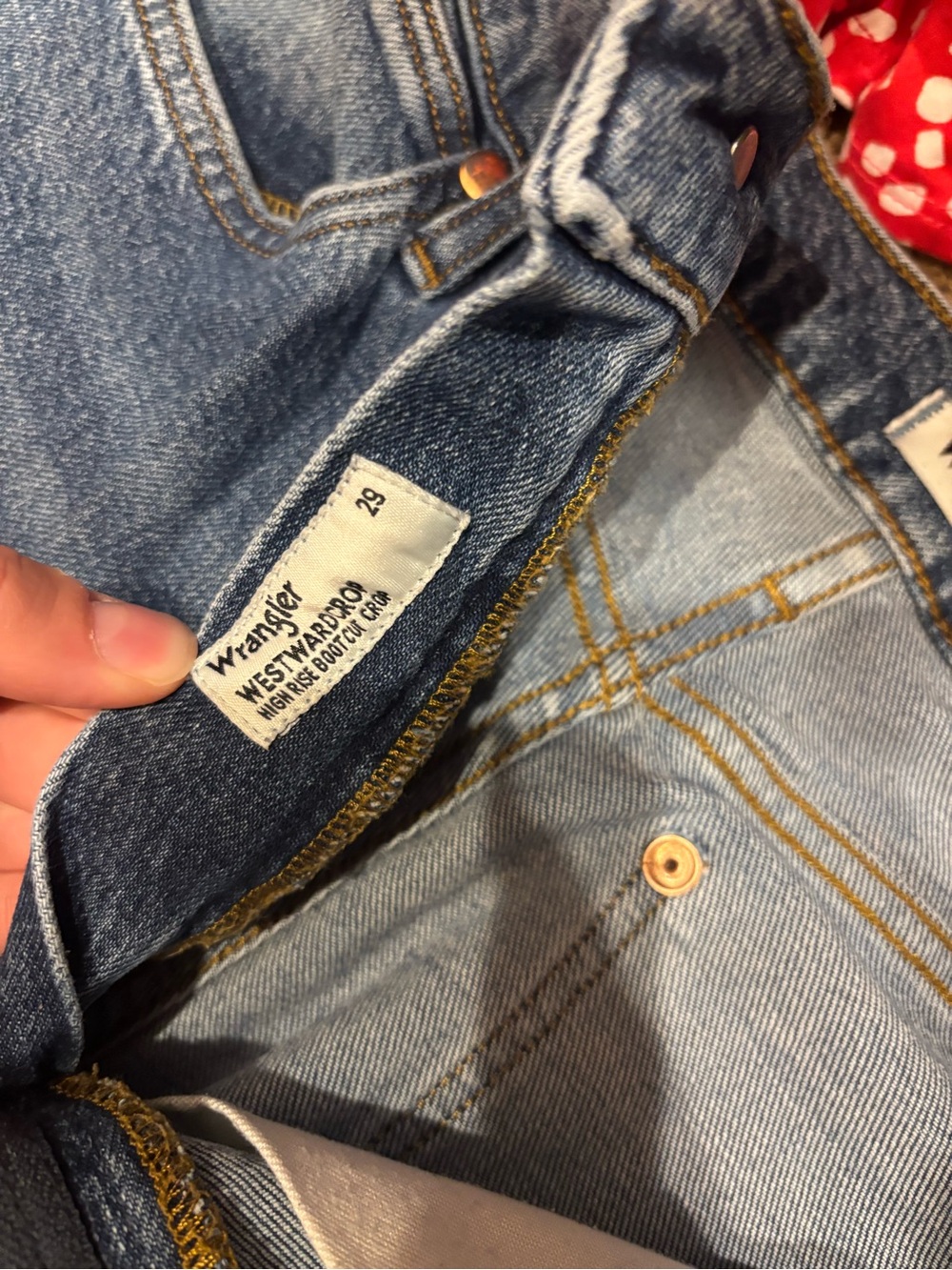 Wrangler Women's Blue Denim Relaxed Fit Jeans with Frayed Hem - Picture 4 of 5